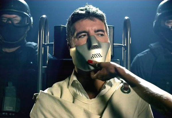 Photo of Simon Cowell as Hannibal the Cannibal